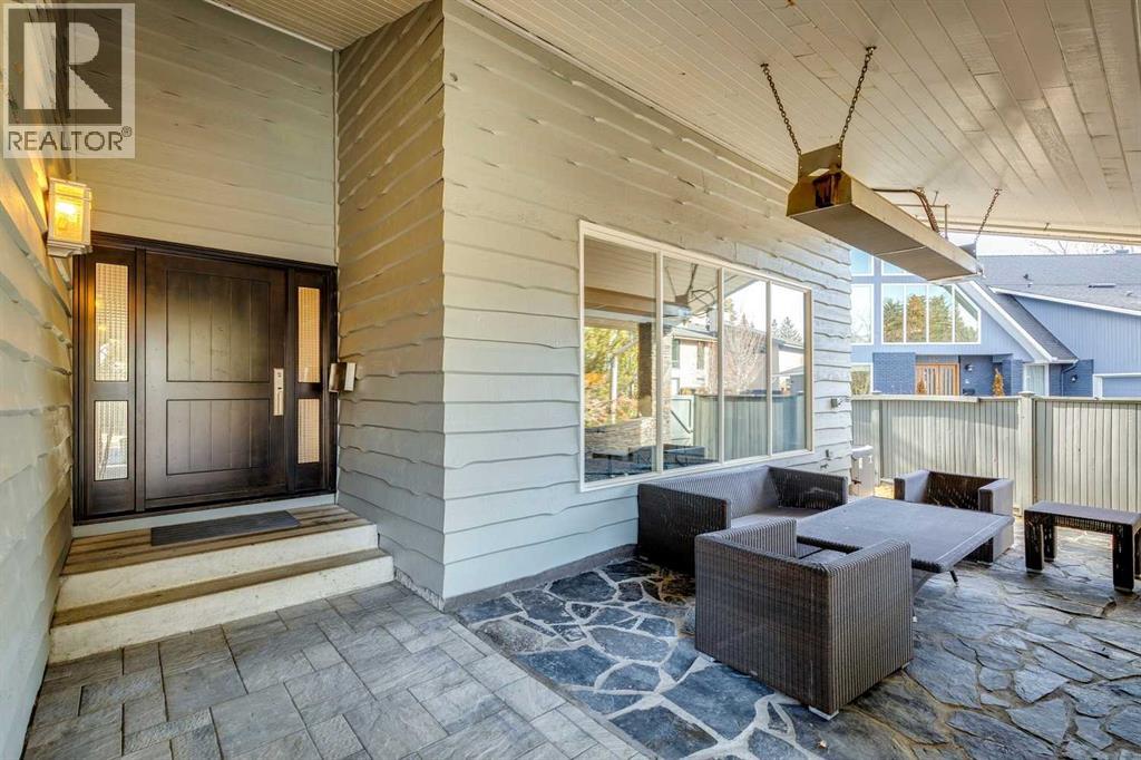 336 Pump Hill Gardens Sw, Calgary, Alberta  T2V 4M7 - Photo 2 - A2286084