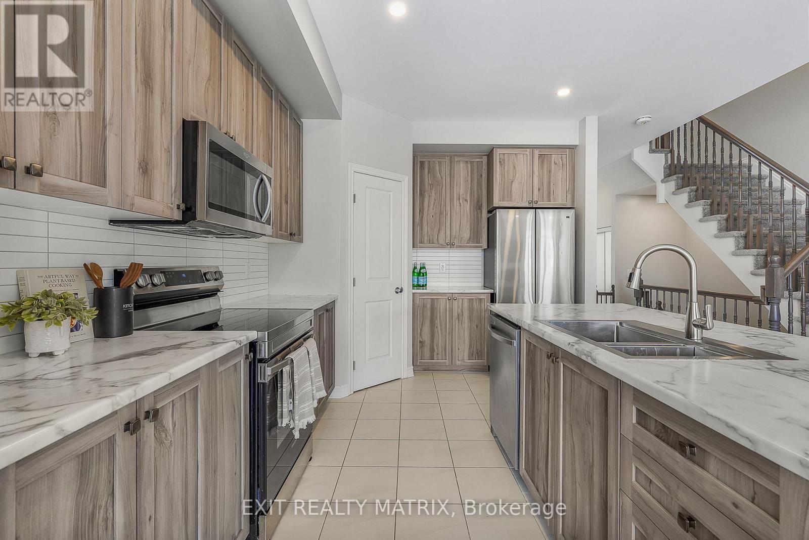 781 Namur Street, Russell, Ontario  K0A 1W0 - Photo 9 - X12795246