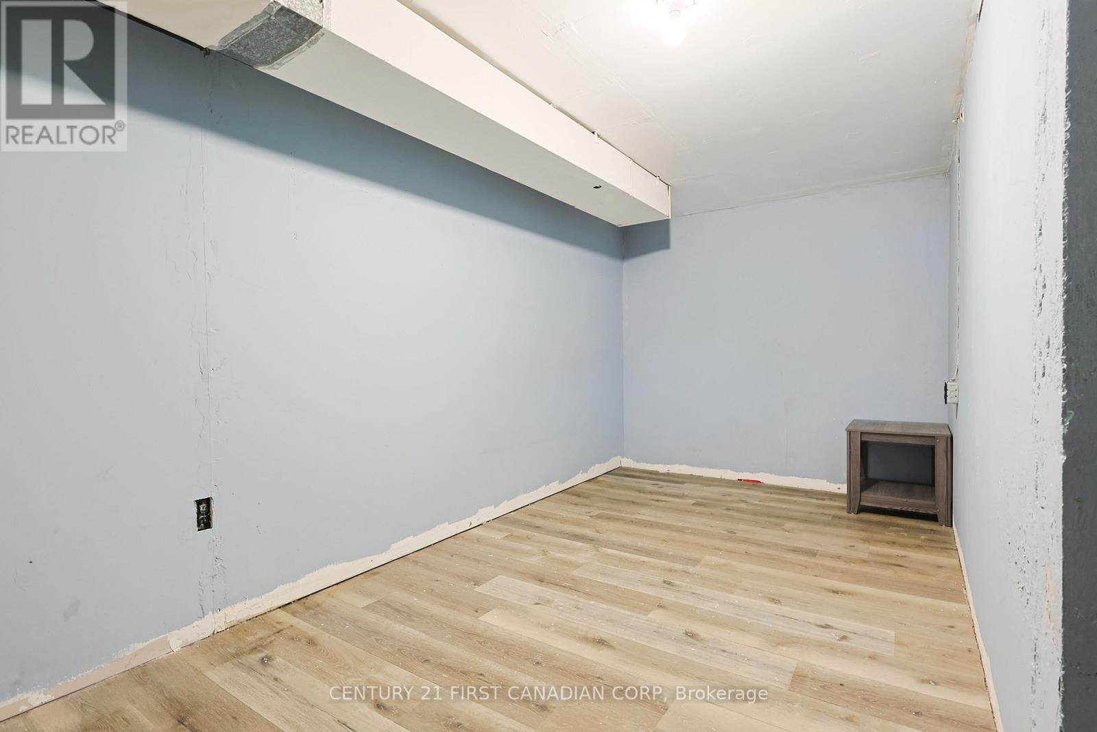 Upper - 65 Irving Place, London East, Ontario  N5V 2H6 - Photo 19 - X12584732