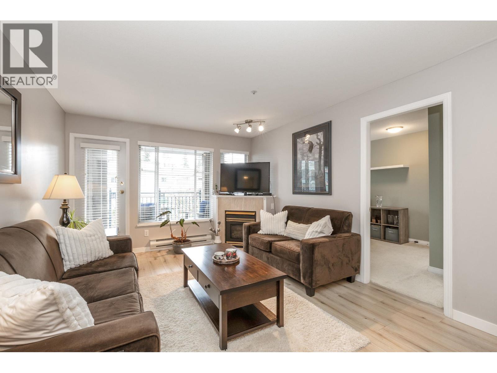 304 3065 Primrose Lane, Coquitlam, British Columbia  V3B 7P7 - Photo 2 - R3090431