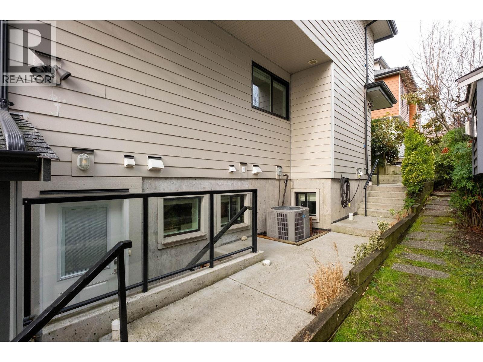 255 E 6th Street, North Vancouver, British Columbia  V7L 1P4 - Photo 32 - R3090544
