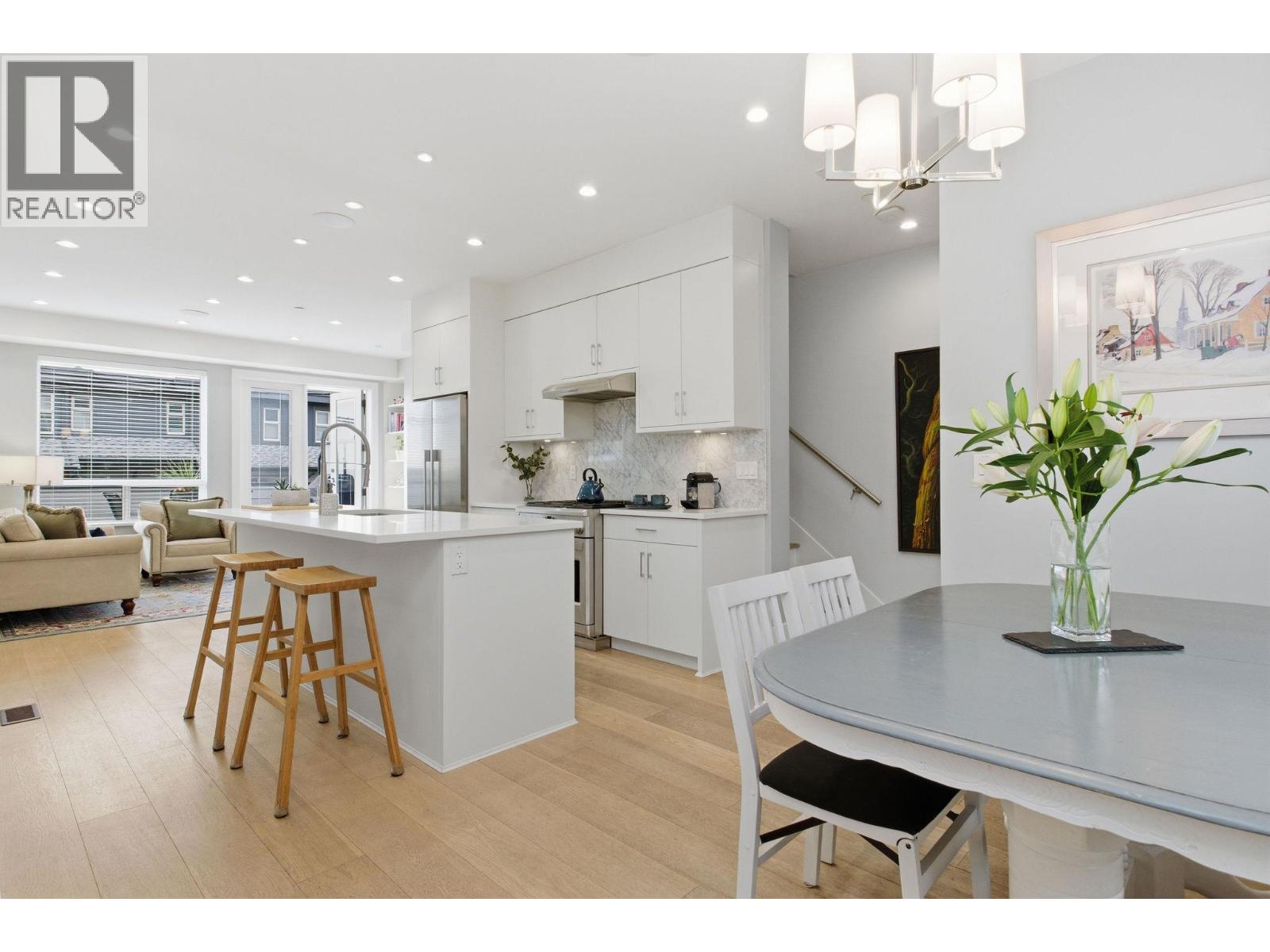 255 E 6th Street, North Vancouver, British Columbia  V7L 1P4 - Photo 9 - R3090544