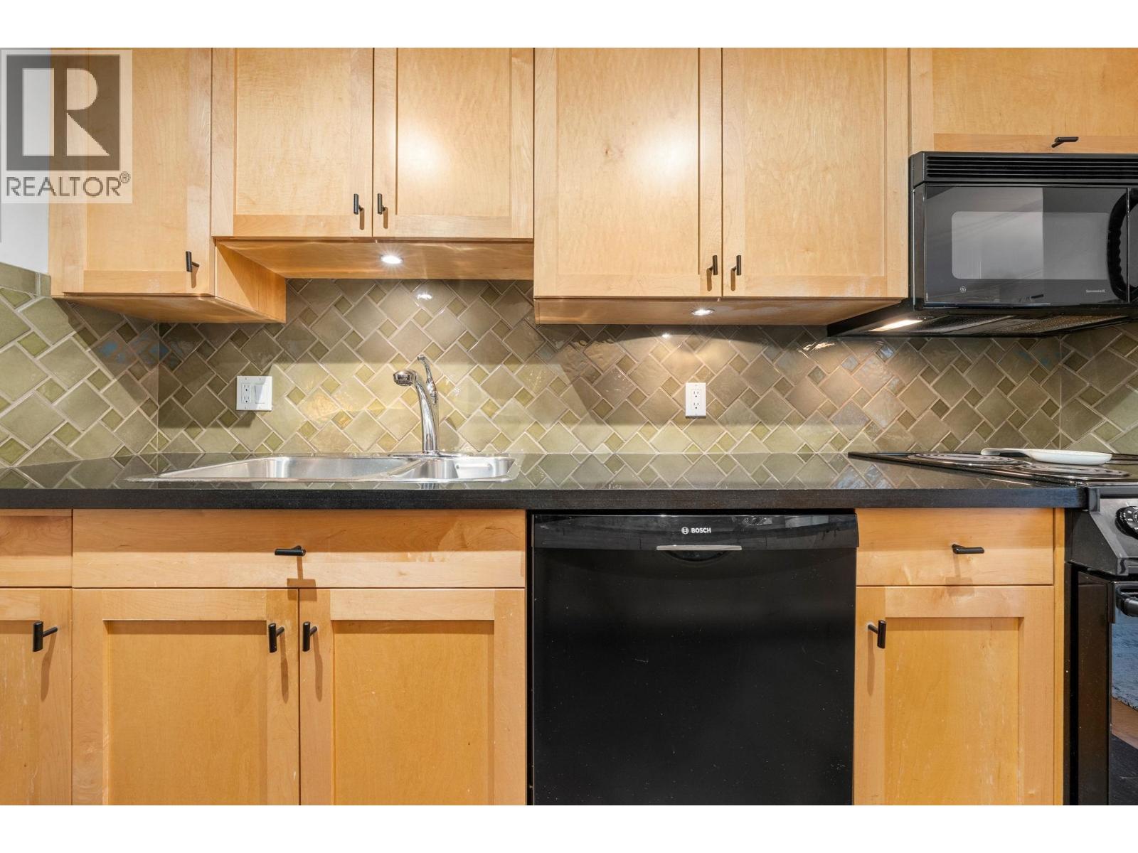 209 1720 W 12th Avenue, Vancouver, British Columbia  V6J 2E6 - Photo 15 - R3090548