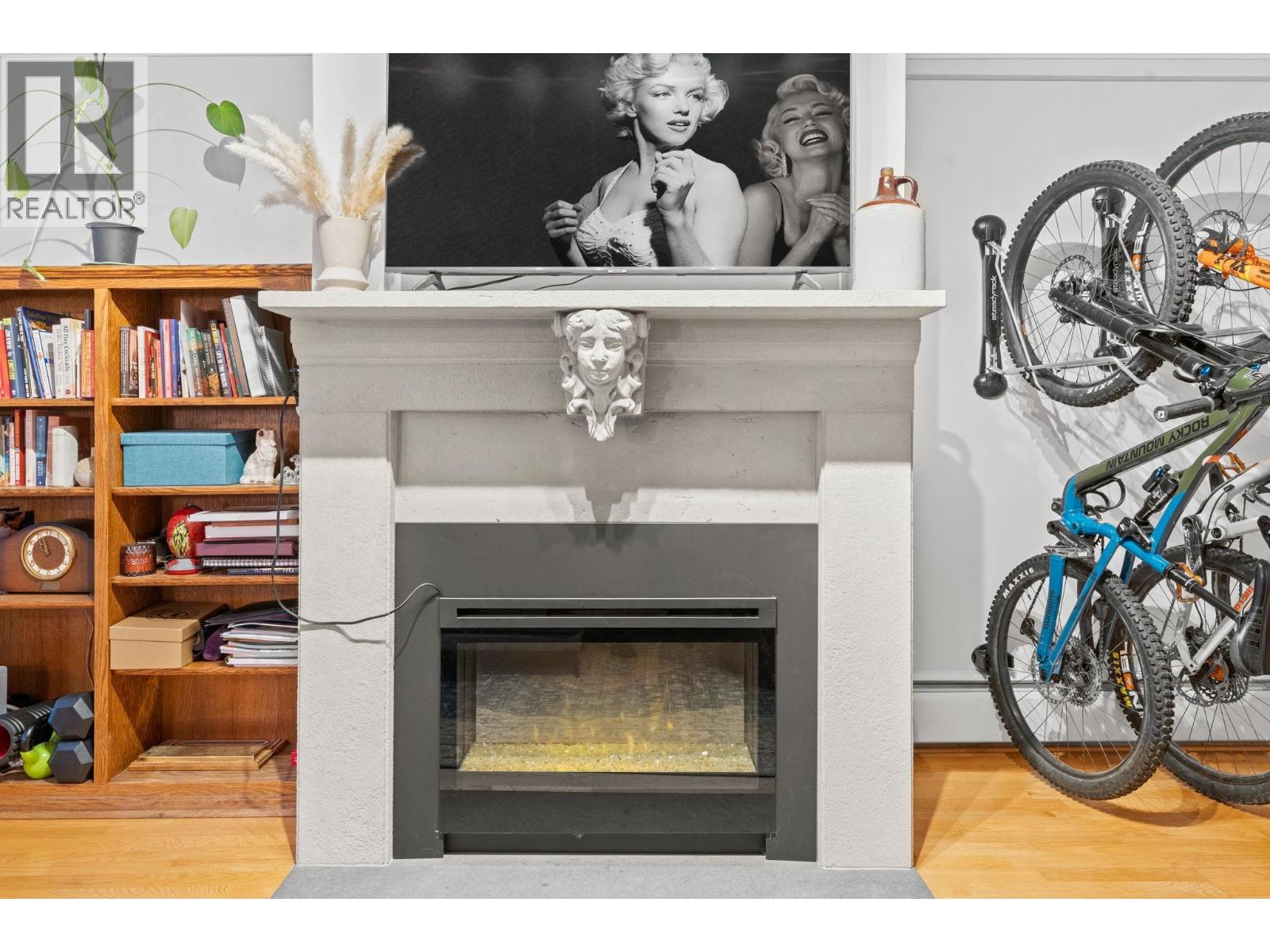 209 1720 W 12th Avenue, Vancouver, British Columbia  V6J 2E6 - Photo 5 - R3090548