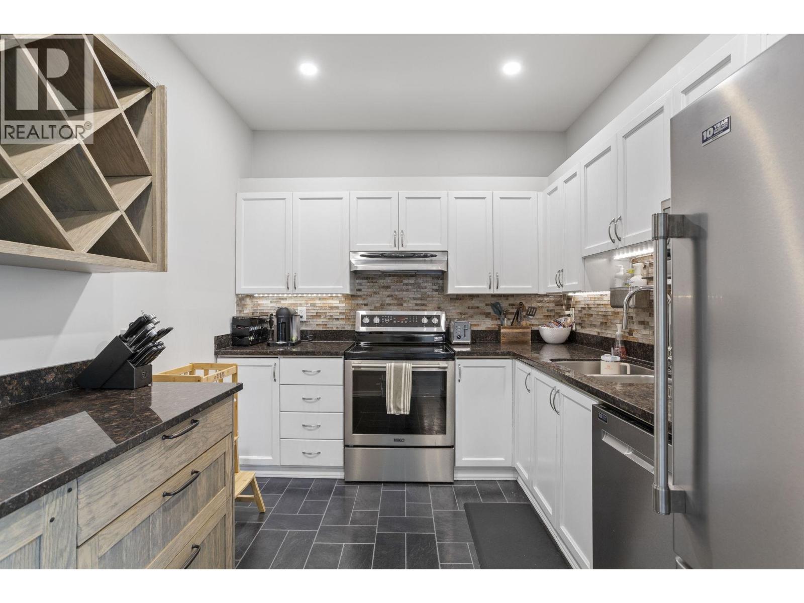 426 1150 Quayside Drive, New Westminster, British Columbia  V3M 6E1 - Photo 11 - R3090552