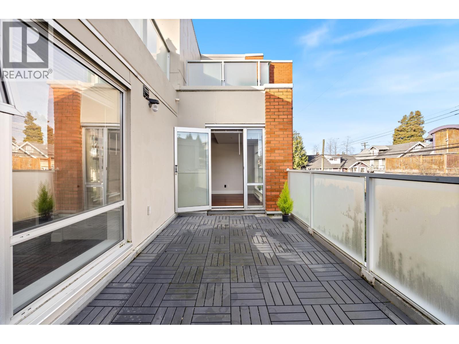 413 3811 Hastings Street, Burnaby, British Columbia  V5C 6V2 - Photo 13 - R3090554