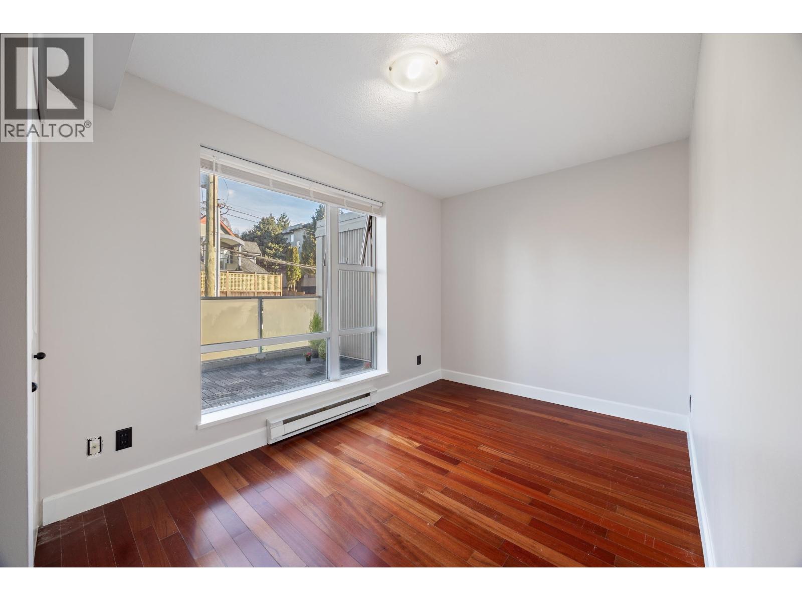 413 3811 Hastings Street, Burnaby, British Columbia  V5C 6V2 - Photo 9 - R3090554