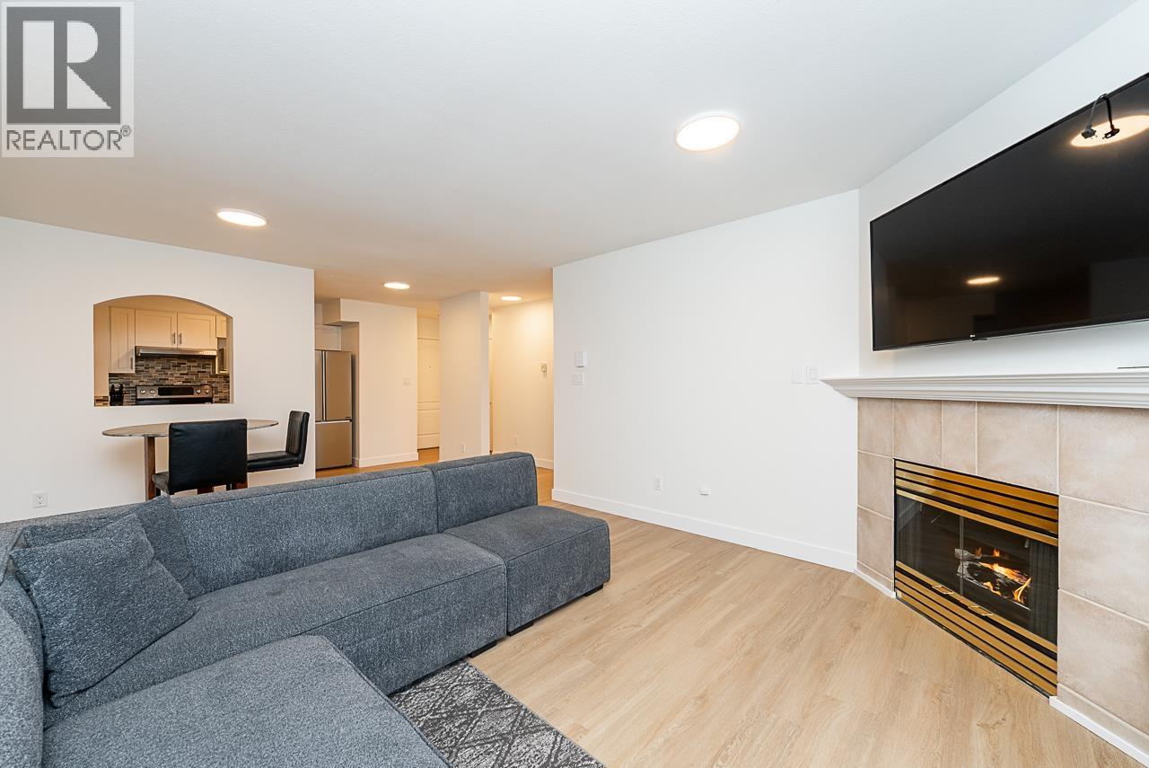 303 3738 Norfolk Street, Burnaby, British Columbia  V5G 4V4 - Photo 18 - R3090556