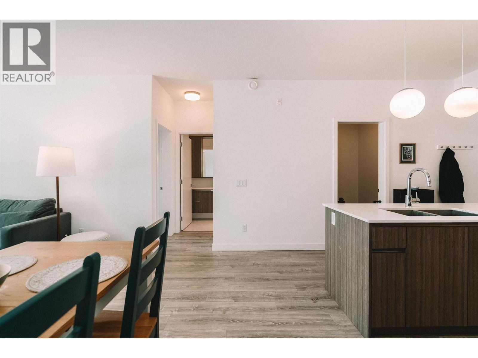 402 516 Foster Avenue, Coquitlam, British Columbia  V3J 0H8 - Photo 23 - R3090612