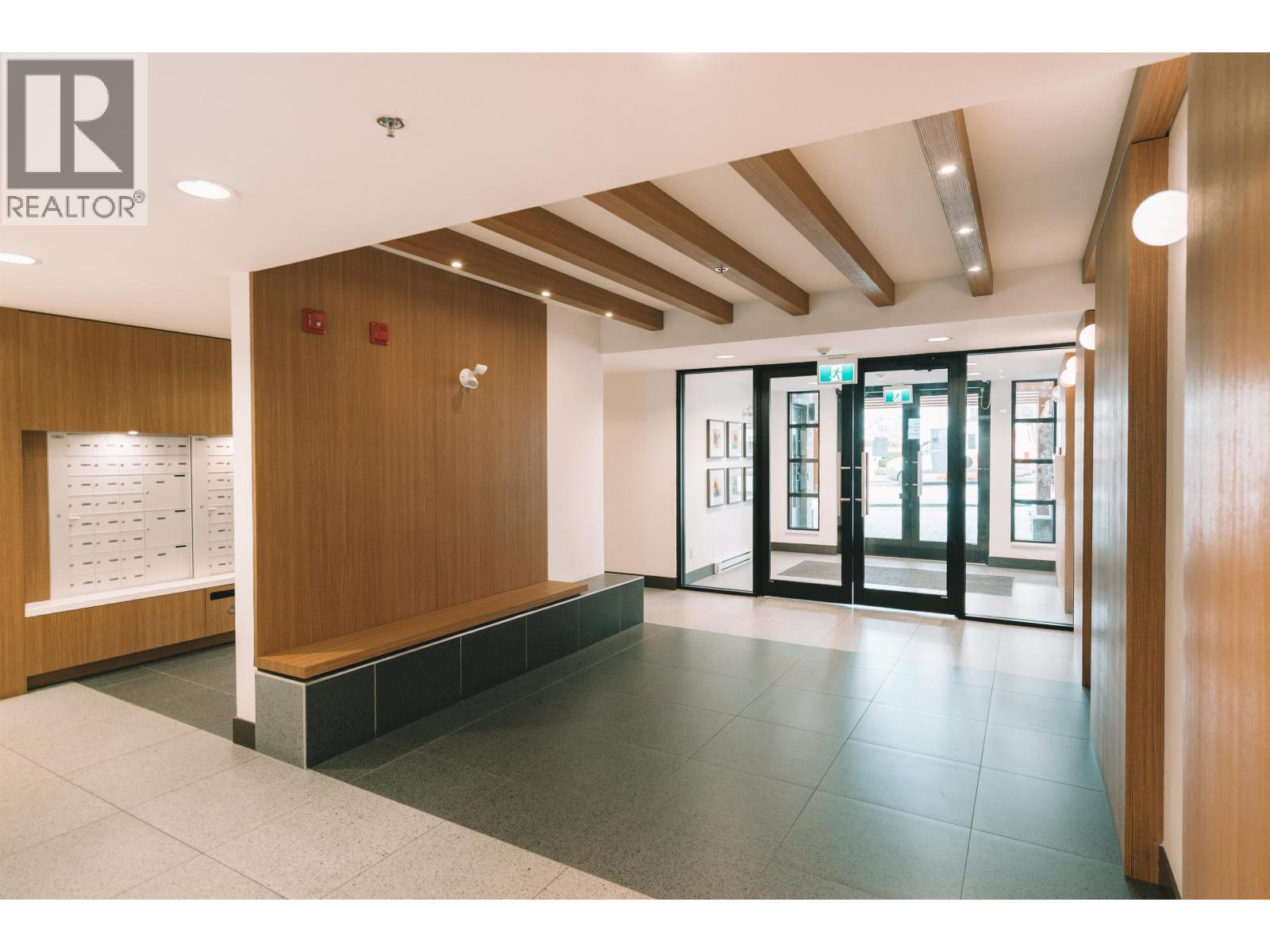 402 516 Foster Avenue, Coquitlam, British Columbia  V3J 0H8 - Photo 36 - R3090612