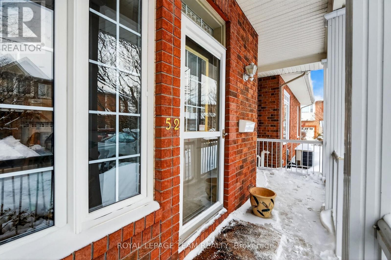 52 Great Oak Private, Ottawa, Ontario  K1G 6P8 - Photo 6 - X12792956