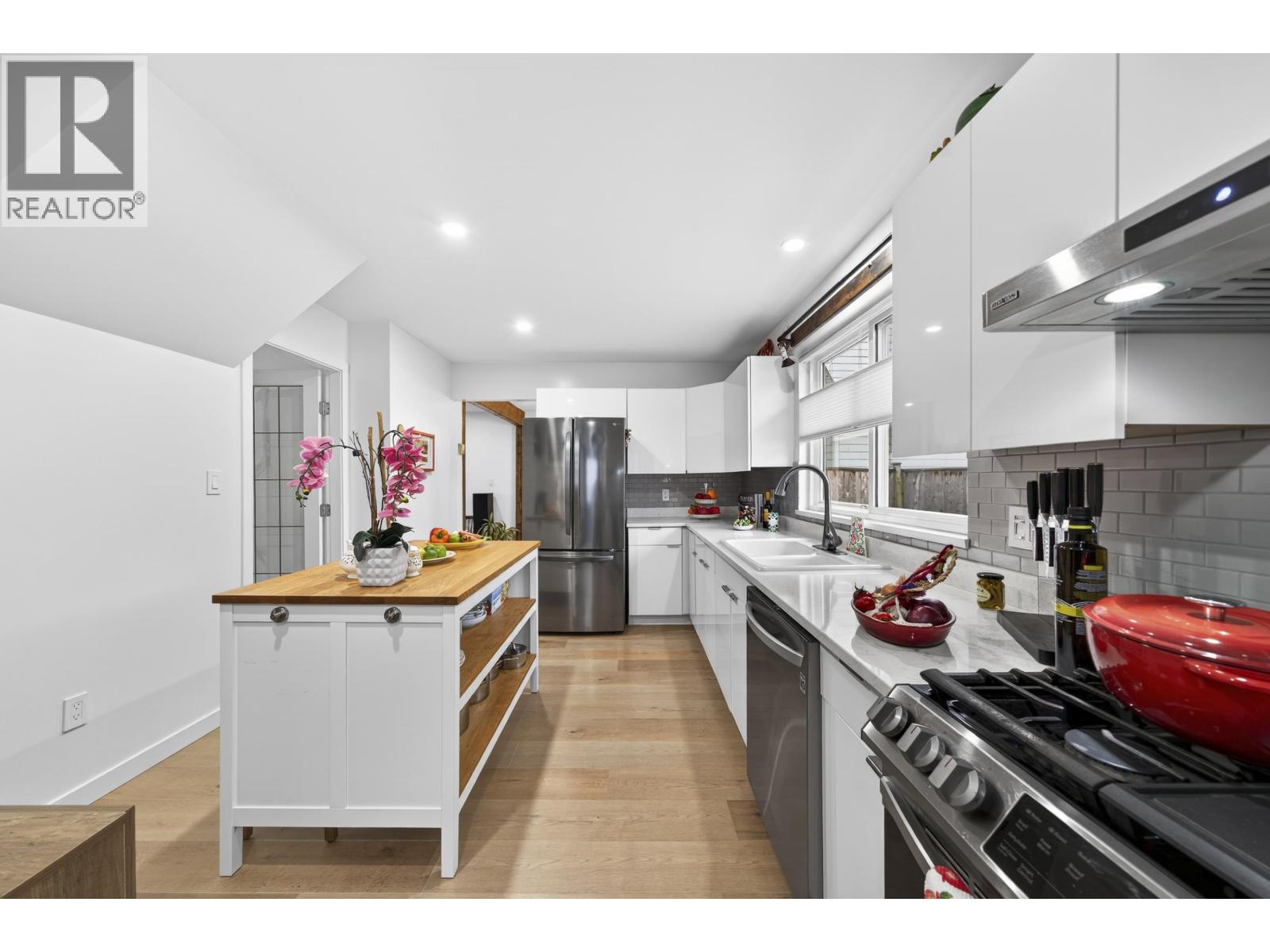 2005 London Street, New Westminster, British Columbia  V3M 3E6 - Photo 11 - R3090601