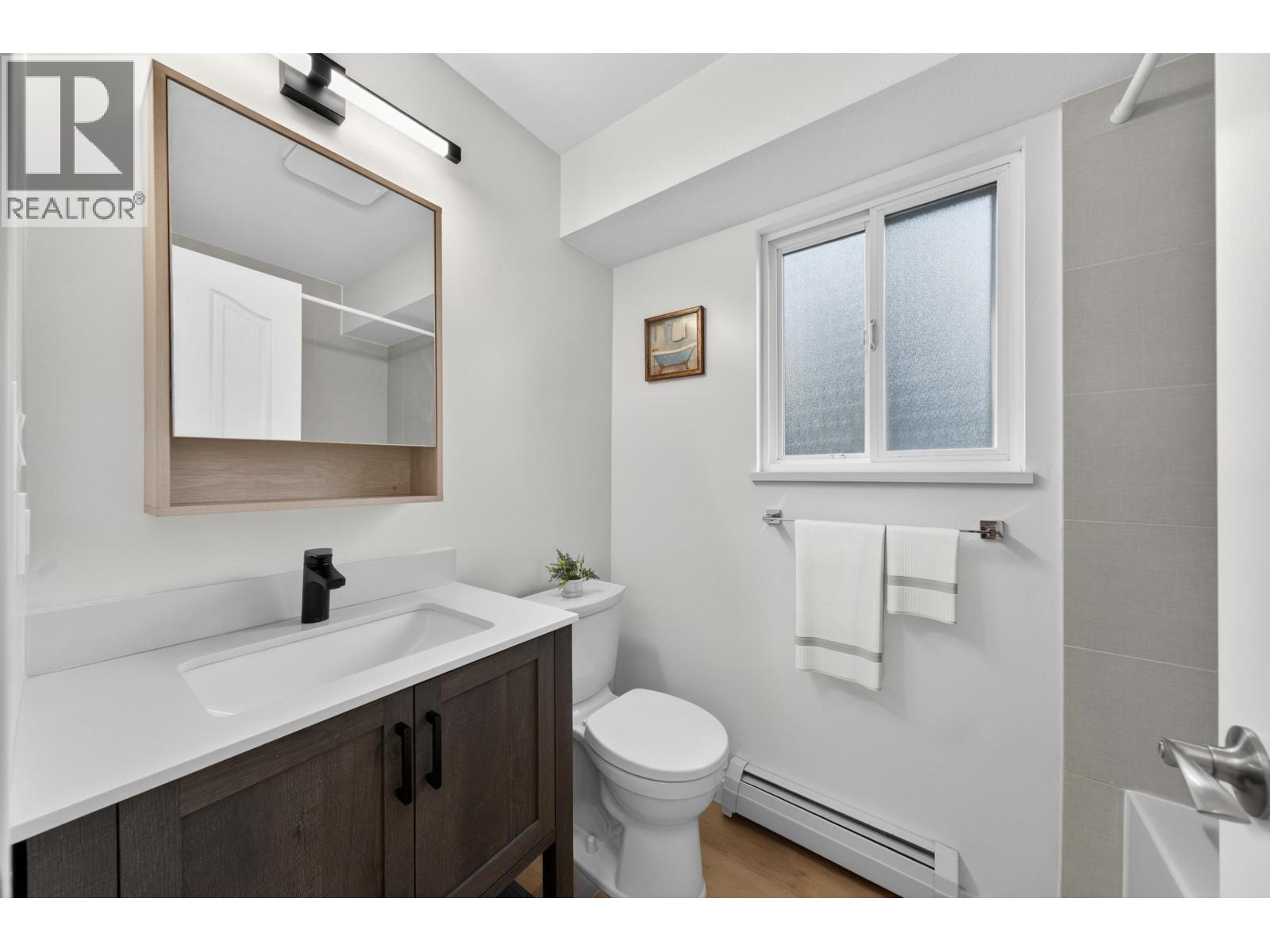 2005 London Street, New Westminster, British Columbia  V3M 3E6 - Photo 32 - R3090601