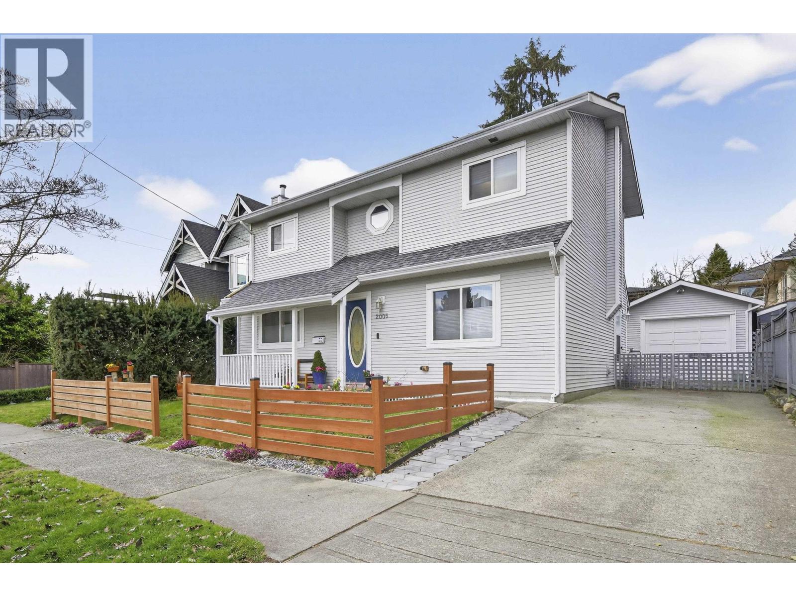 2005 London Street, New Westminster, British Columbia  V3M 3E6 - Photo 36 - R3090601