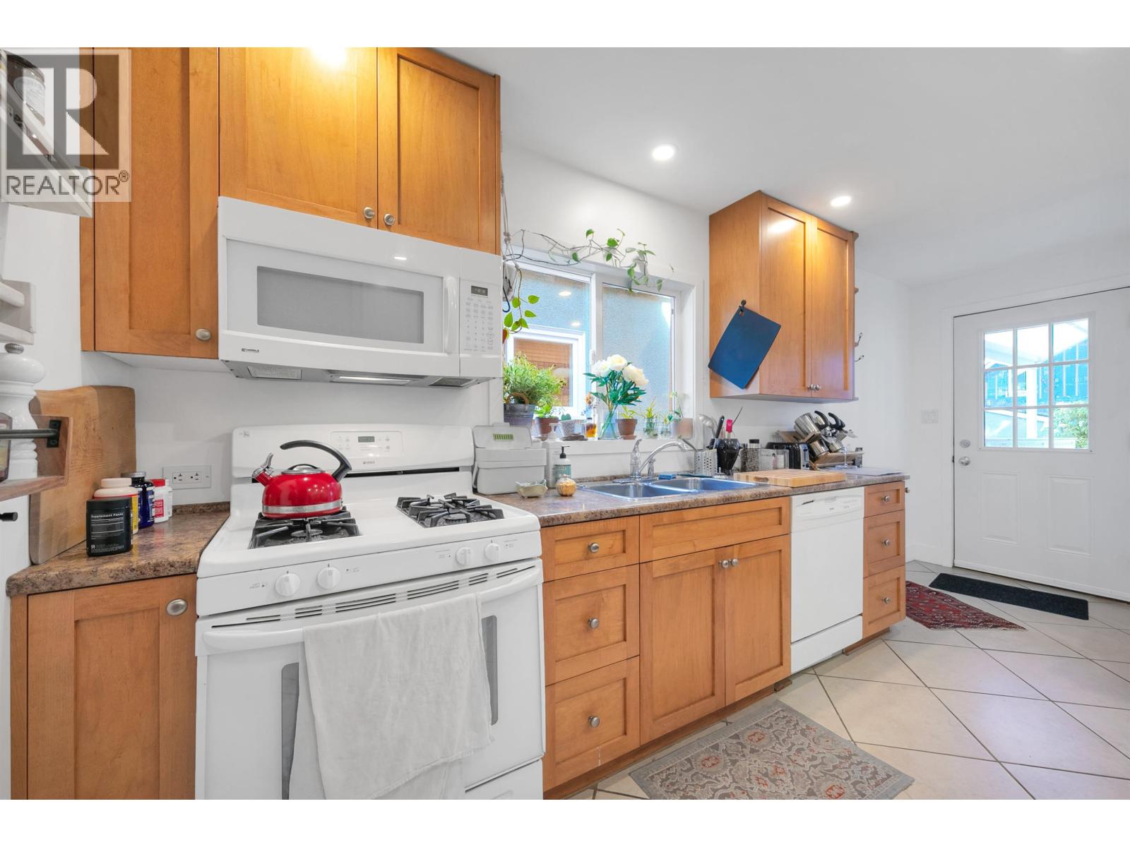 1847 Kitchener Street, Vancouver, British Columbia  V5L 2W5 - Photo 15 - R3090605