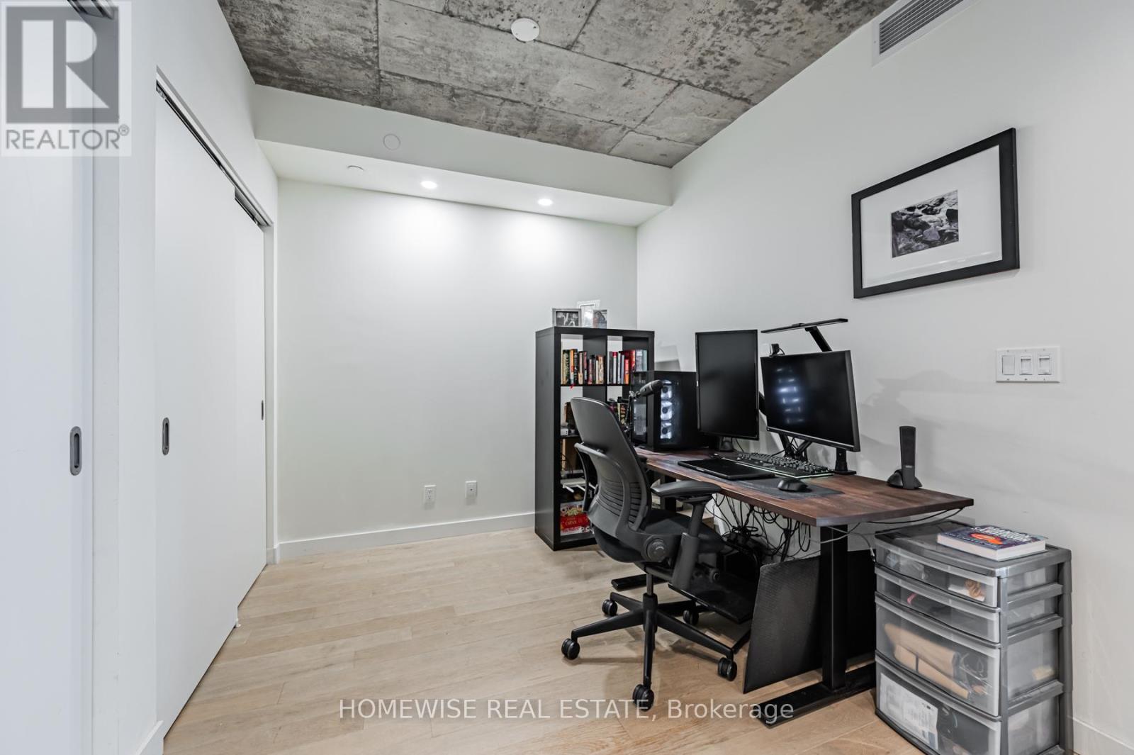 1009 - 111 Bathurst Street, Toronto, Ontario  M5V 2R1 - Photo 12 - C12795230