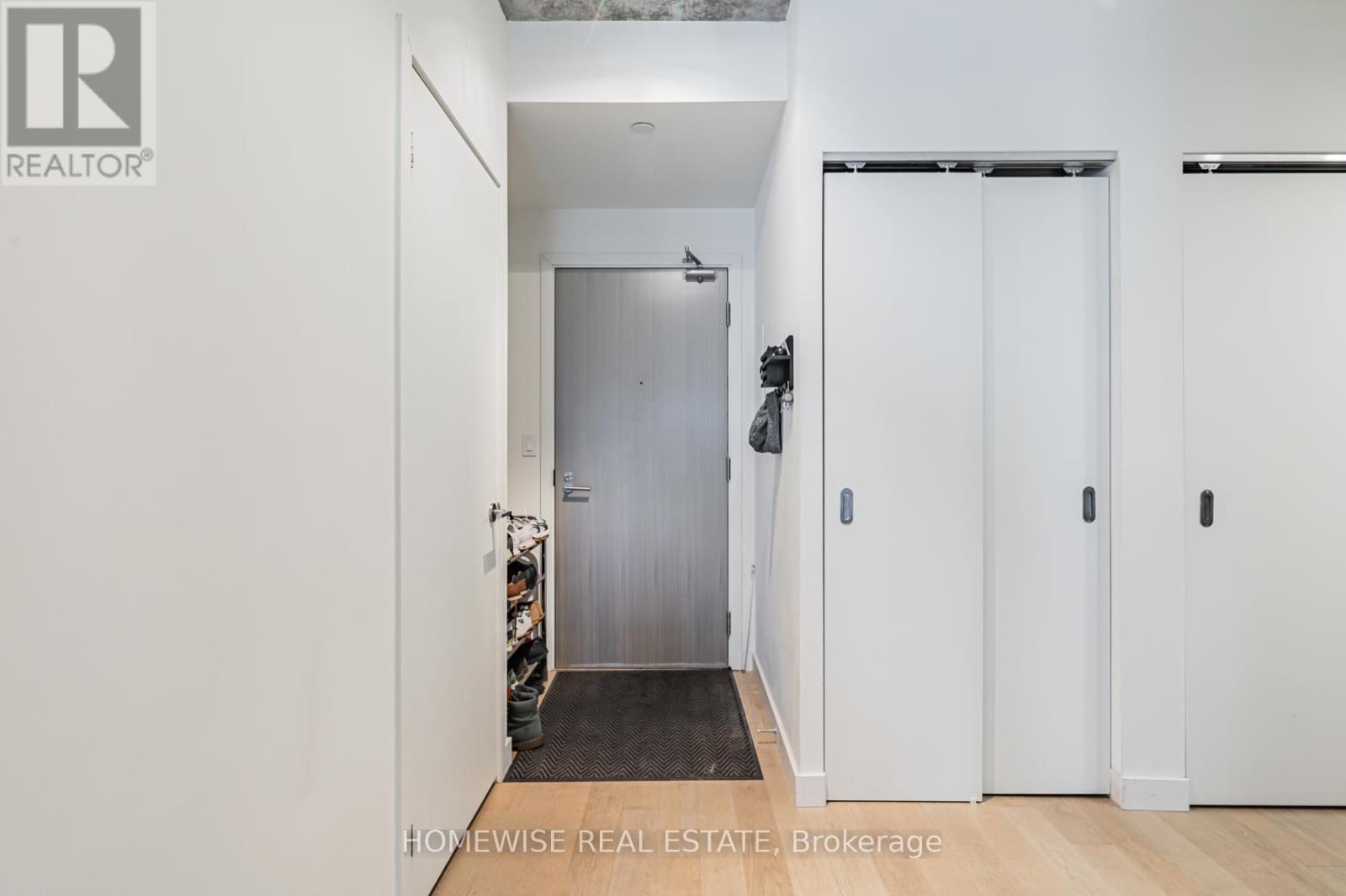 1009 - 111 Bathurst Street, Toronto, Ontario  M5V 2R1 - Photo 15 - C12795230