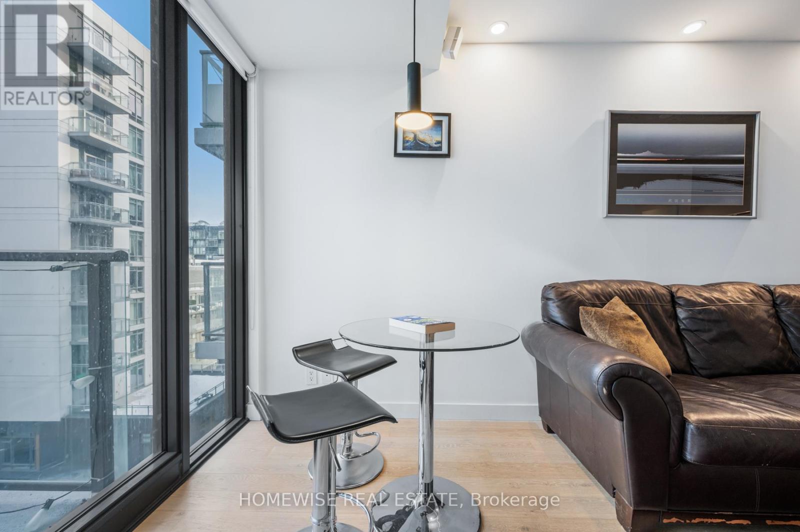 1009 - 111 Bathurst Street, Toronto, Ontario  M5V 2R1 - Photo 7 - C12795230