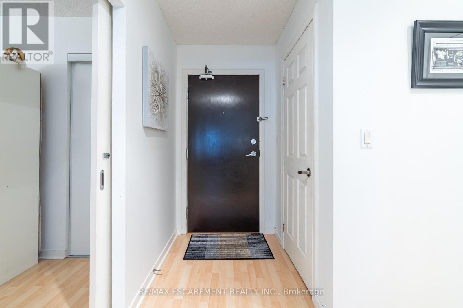 208 - 76 Shuter Street, Toronto, Ontario M5B 1B4 - Photo 5 - C12795304