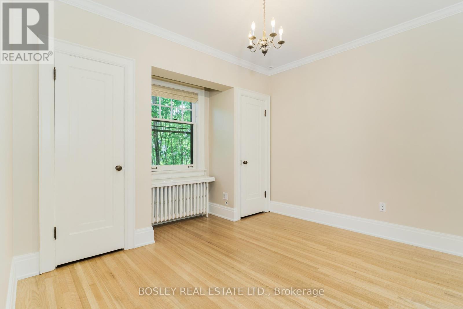 Upper - 20 Coulson Avenue, Toronto, Ontario  M4V 1Y5 - Photo 13 - C12795318