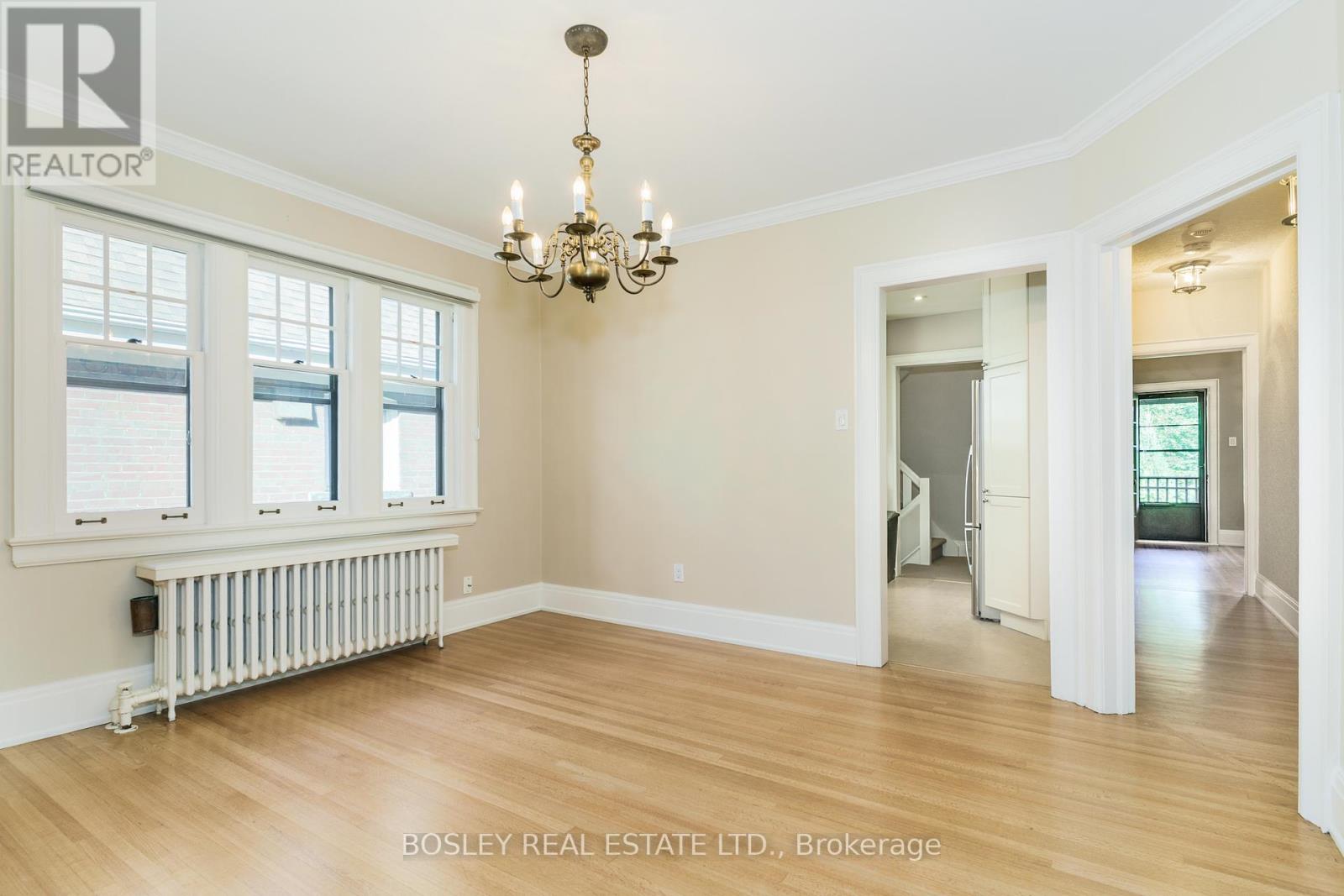 Upper - 20 Coulson Avenue, Toronto, Ontario  M4V 1Y5 - Photo 16 - C12795318