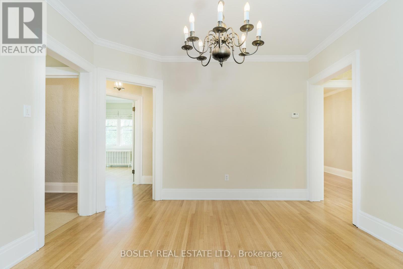 Upper - 20 Coulson Avenue, Toronto, Ontario  M4V 1Y5 - Photo 18 - C12795318