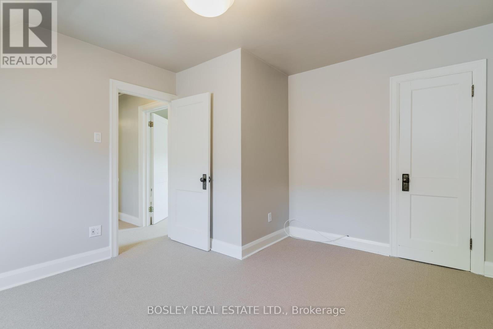 Upper - 20 Coulson Avenue, Toronto, Ontario  M4V 1Y5 - Photo 36 - C12795318