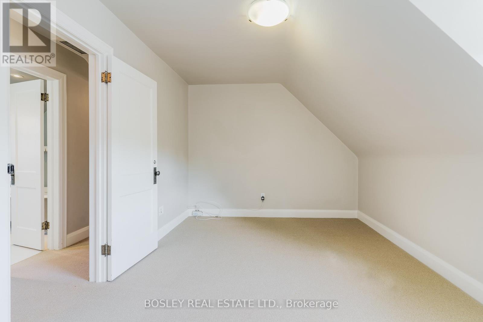 Upper - 20 Coulson Avenue, Toronto, Ontario  M4V 1Y5 - Photo 38 - C12795318