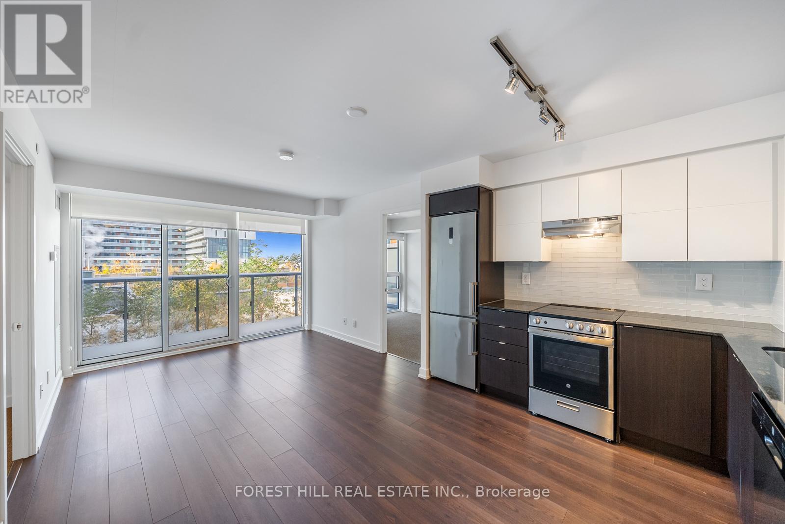 423 - 120 Varna Drive, Toronto, Ontario  M6A 0B3 - Photo 3 - C12795346