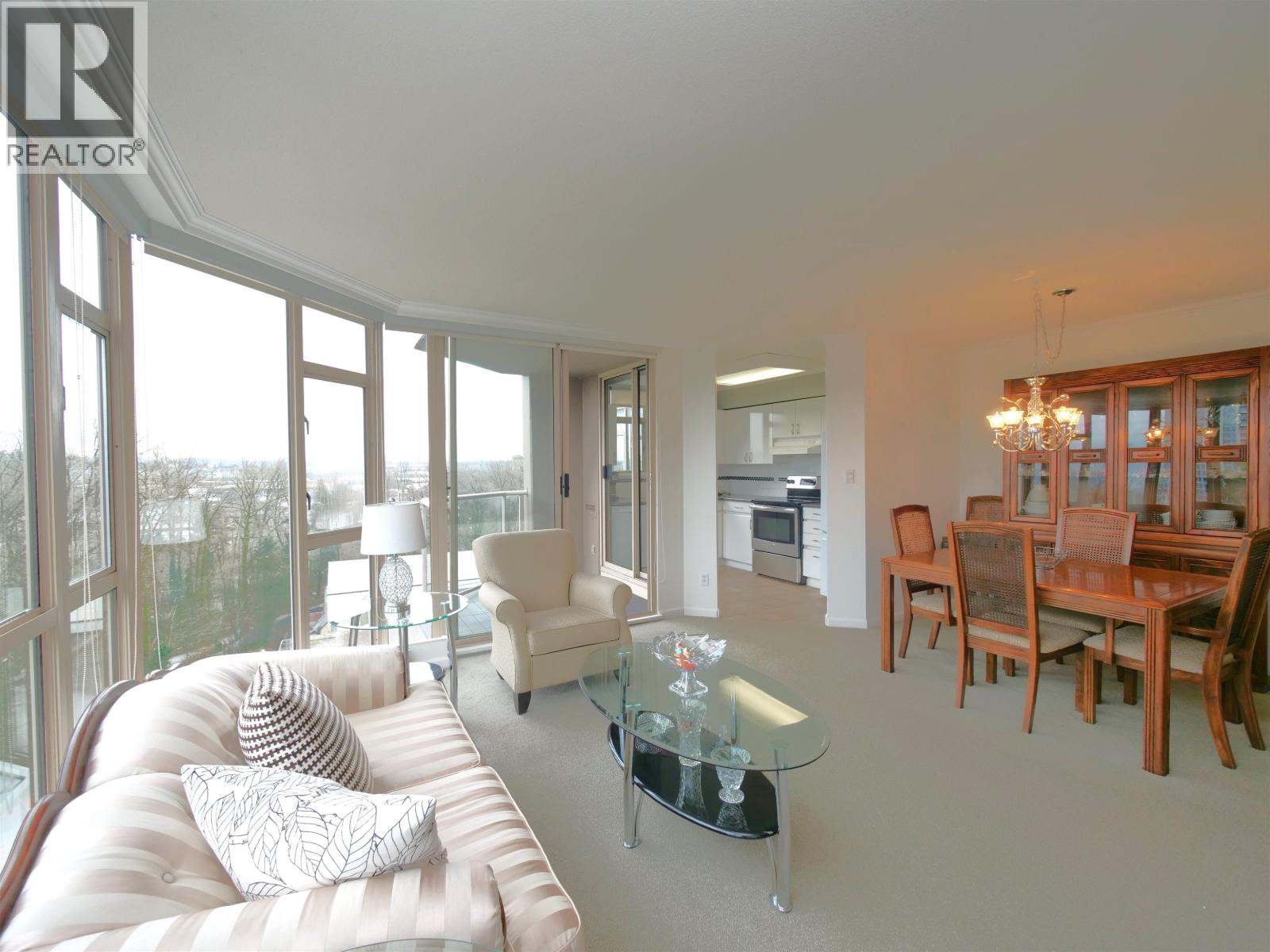 1213 1327 E Keith Road, North Vancouver, British Columbia  V7J 3T5 - Photo 2 - R3090336