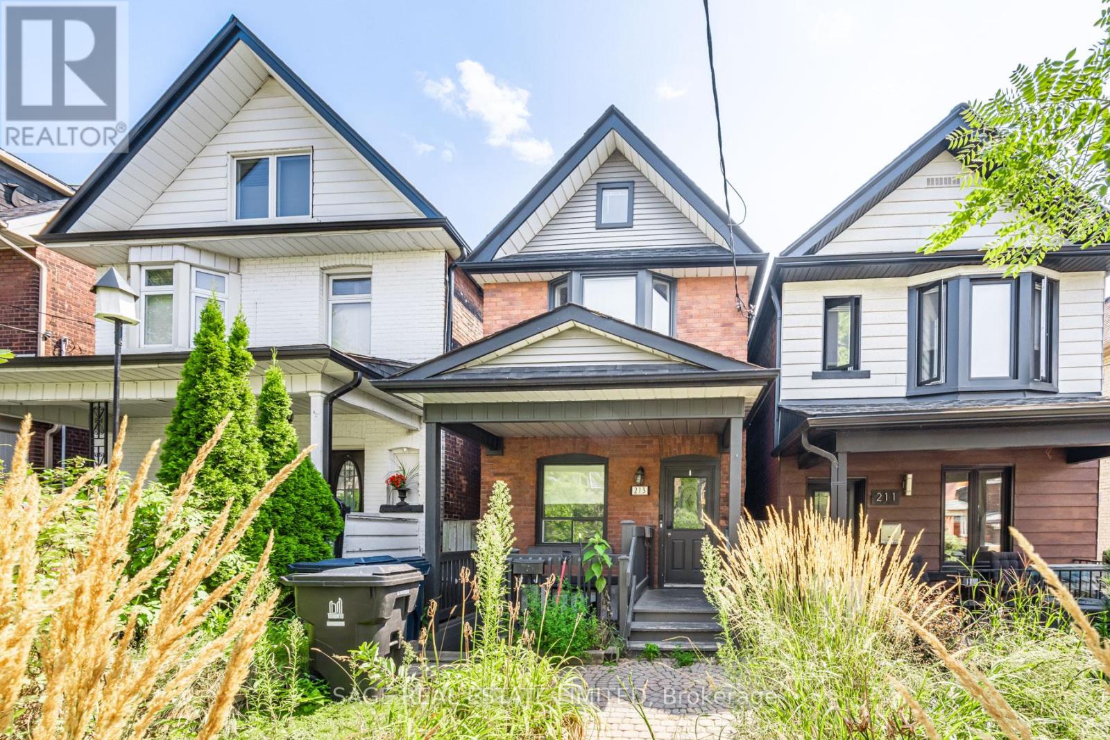 UPPER - 213 LANGLEY AVENUE, Toronto, Ontario