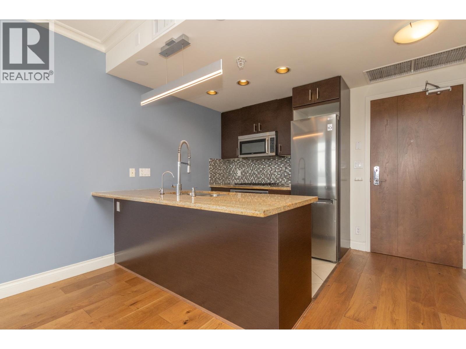 1003 172 Victory Ship Way, North Vancouver, British Columbia  V7L 0B5 - Photo 12 - R3090218