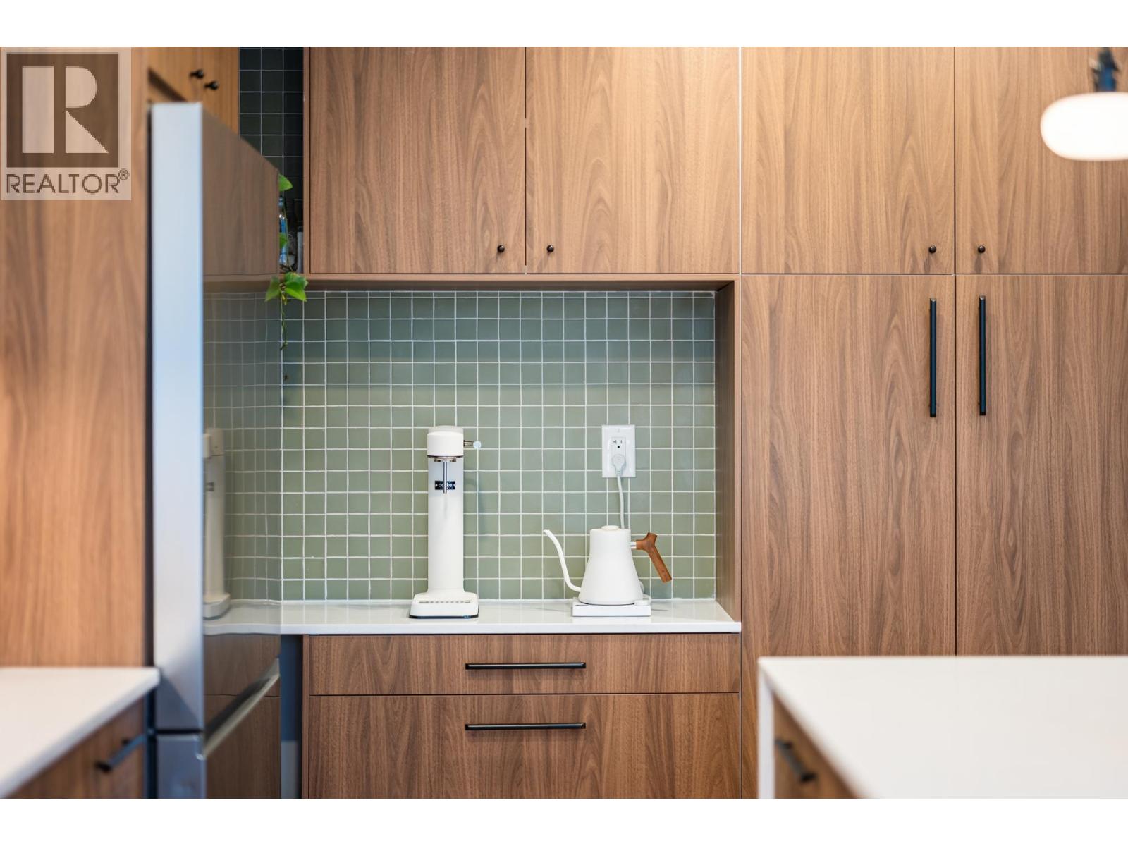 320 1445 Marpole Avenue, Vancouver, British Columbia  V6H 1S5 - Photo 15 - R3090412