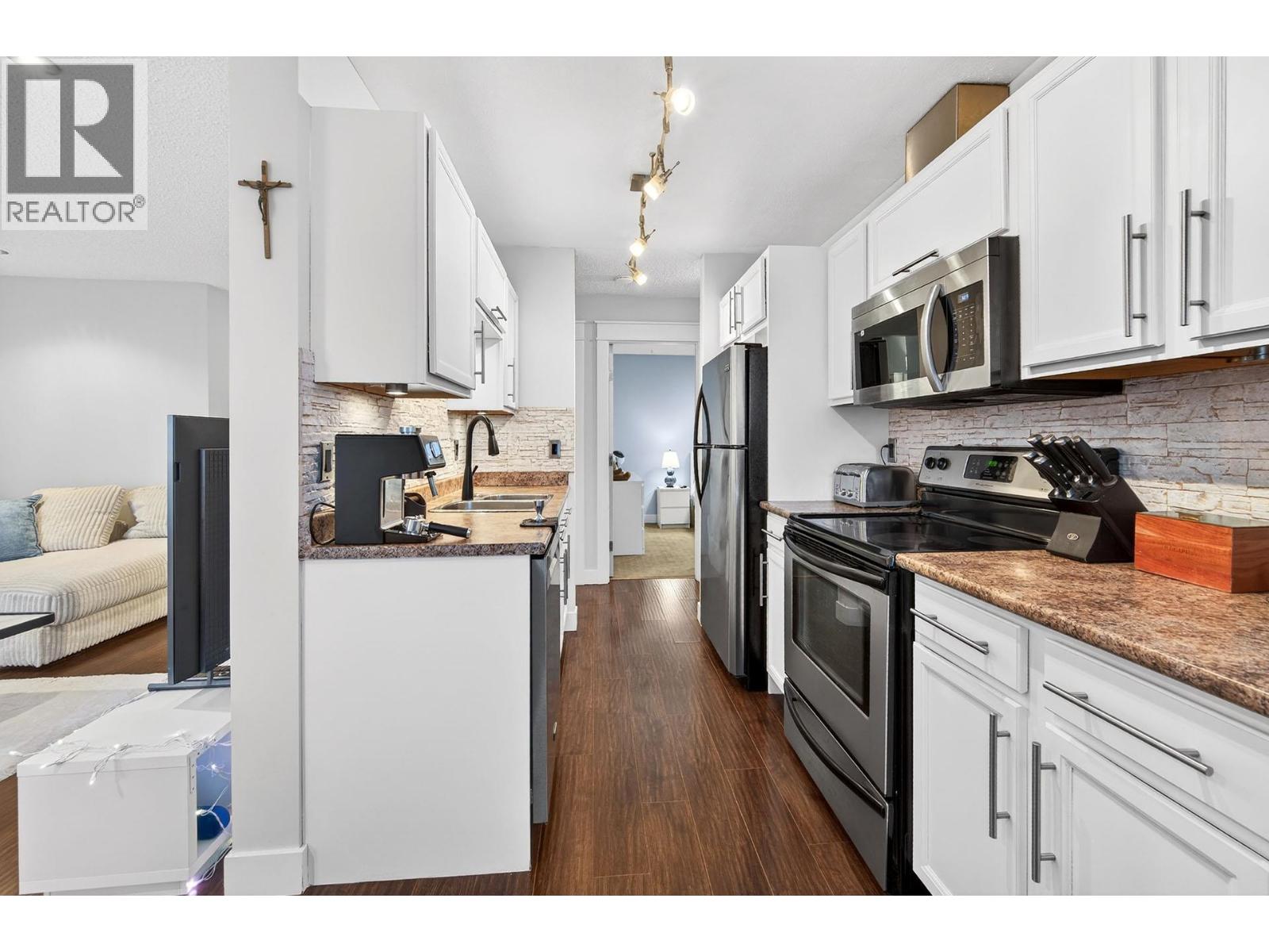 1810 Summit Drive Unit# 9, Kamloops, British Columbia  V2E 2C7 - Photo 12 - 10376213