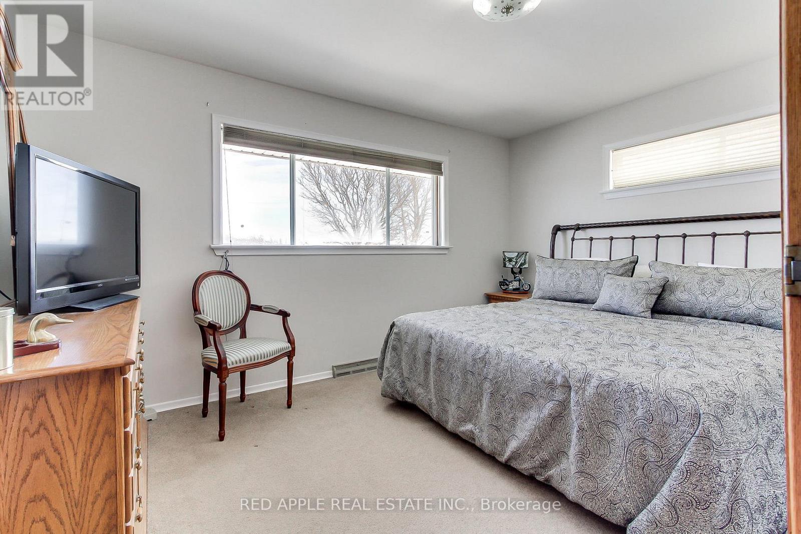 24187 Warden Avenue, Georgina, Ontario  L4P 3E9 - Photo 13 - N12795240