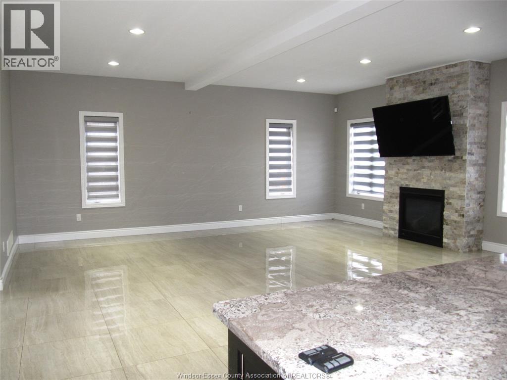 2968 Mcrobbie Crescent, Windsor, Ontario  N8R 0B1 - Photo 10 - 26003282
