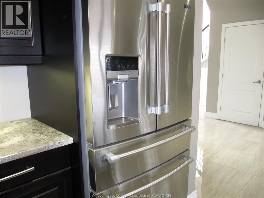 2968 Mcrobbie Crescent, Windsor, Ontario  N8R 0B1 - Photo 9 - 26003282