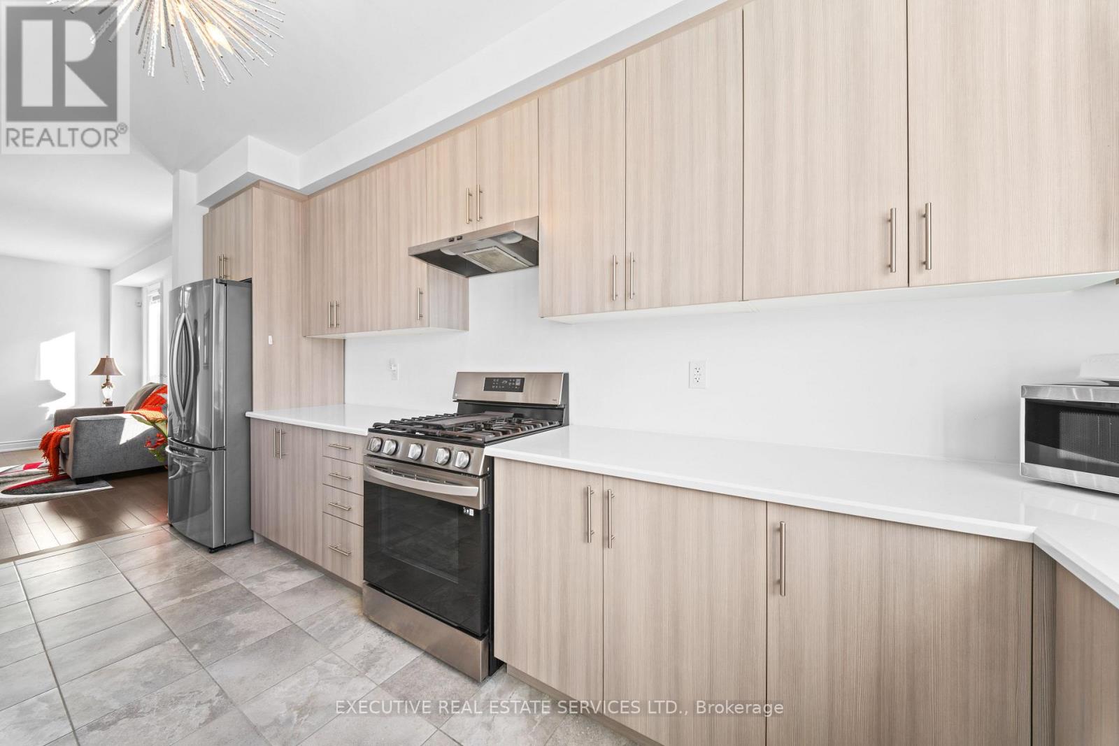 18 Emerald Street, Wasaga Beach, Ontario  L9Z 0K8 - Photo 16 - S12781868