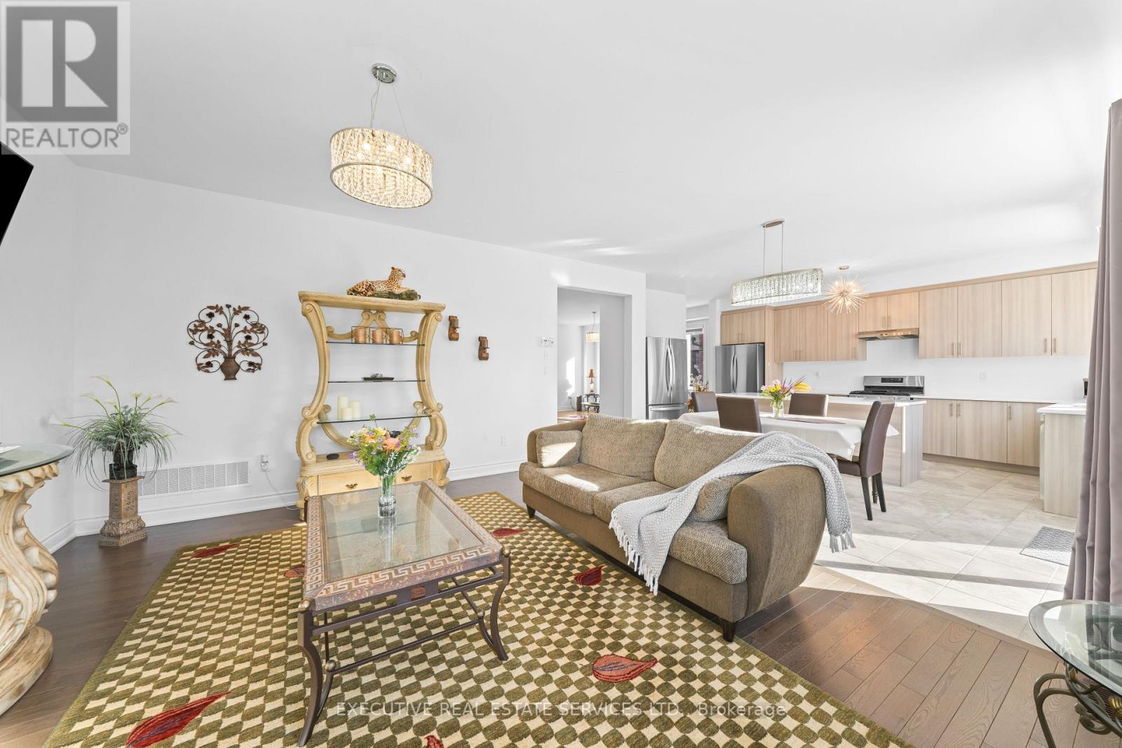 18 Emerald Street, Wasaga Beach, Ontario  L9Z 0K8 - Photo 25 - S12781868