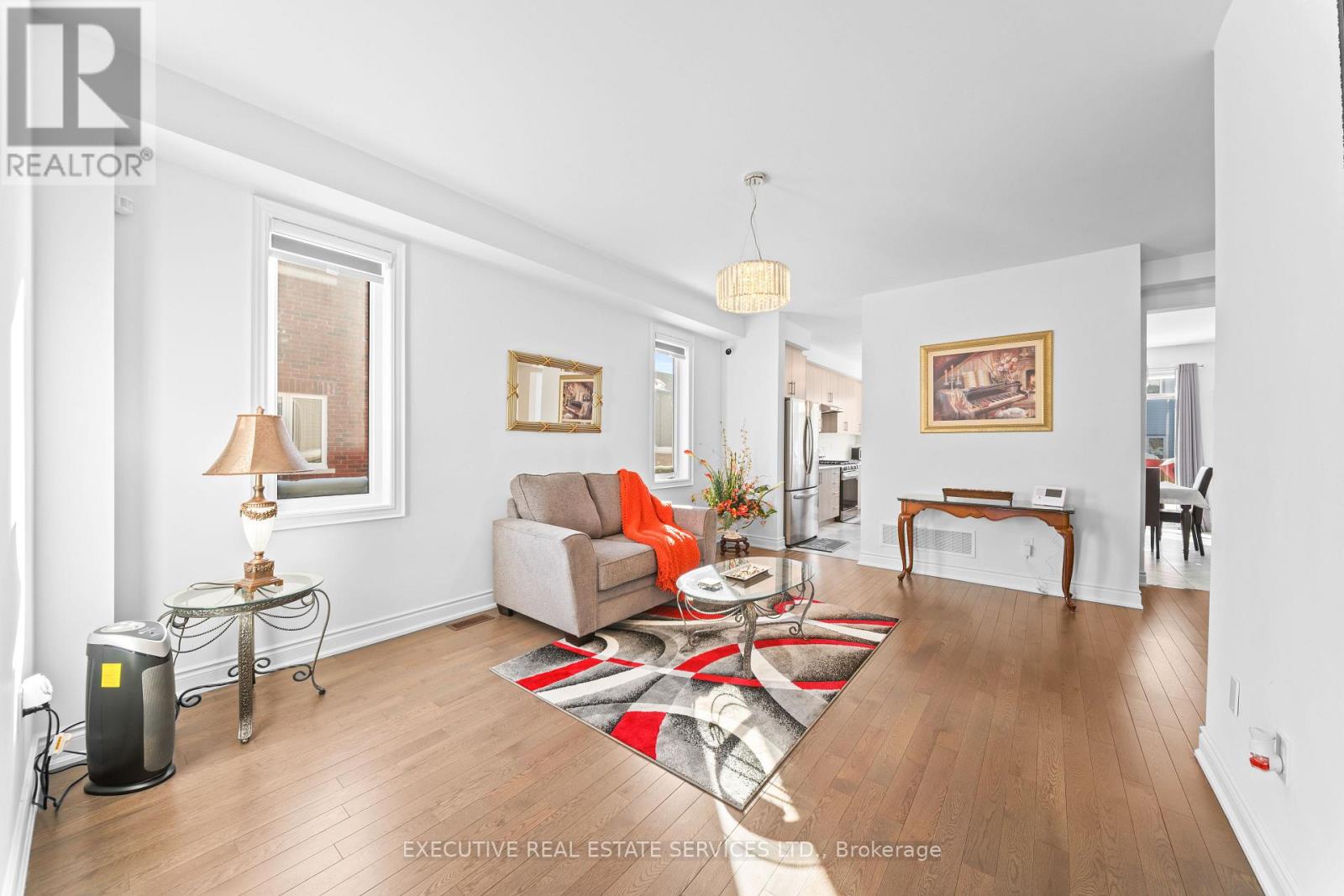 18 Emerald Street, Wasaga Beach, Ontario  L9Z 0K8 - Photo 8 - S12781868