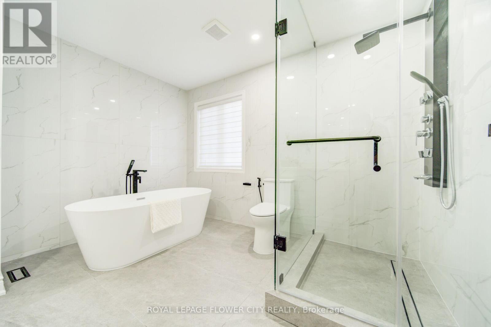 57 St Nicholas Crescent, Vaughan, Ontario  L4H 3E5 - Photo 25 - N12435674