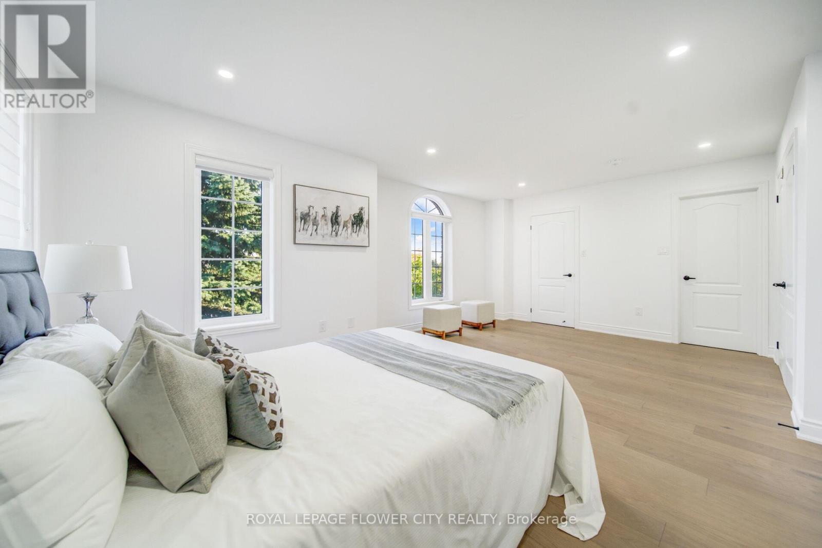 57 St Nicholas Crescent, Vaughan, Ontario  L4H 3E5 - Photo 23 - N12435674