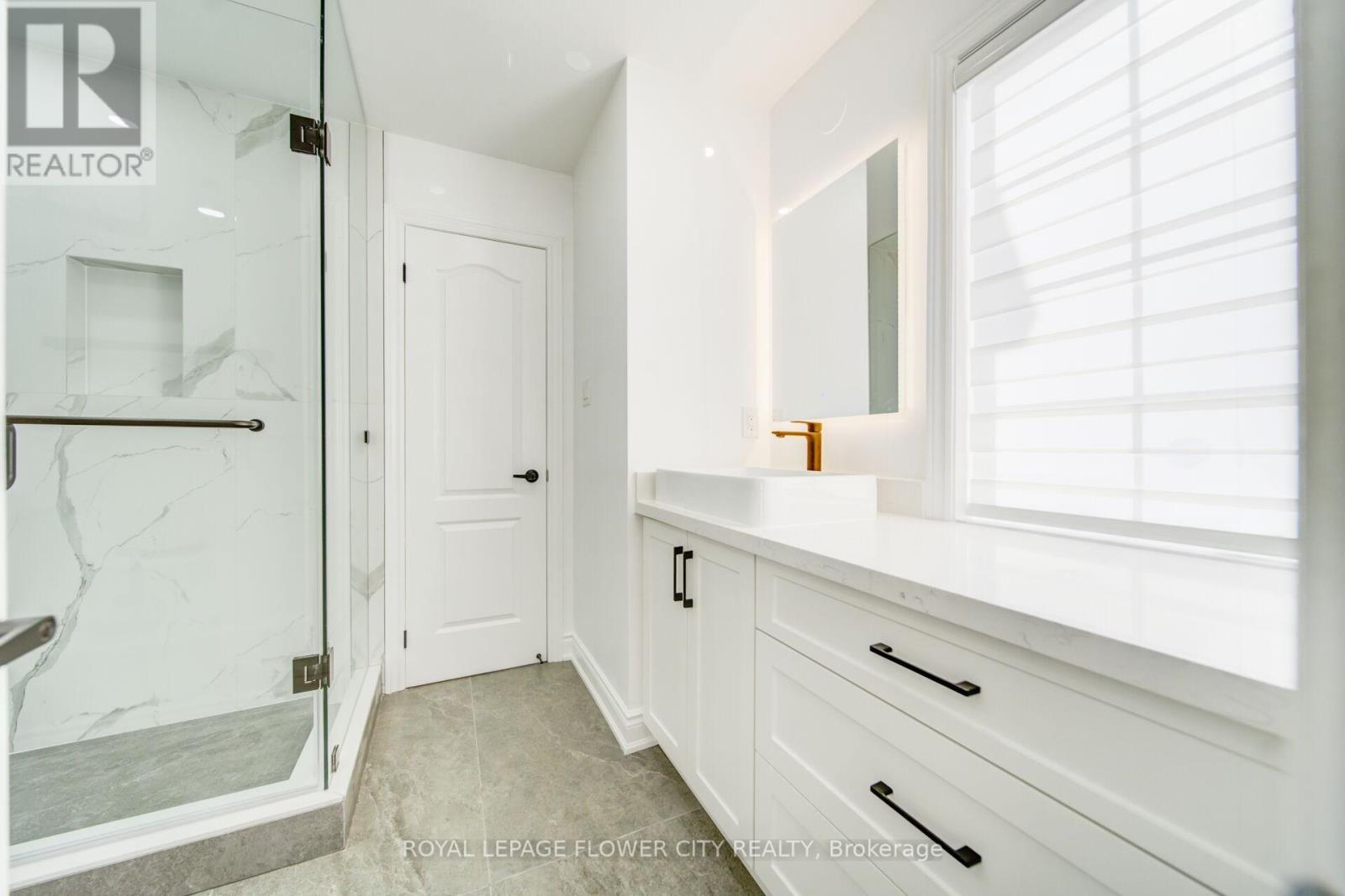 57 St Nicholas Crescent, Vaughan, Ontario  L4H 3E5 - Photo 30 - N12435674