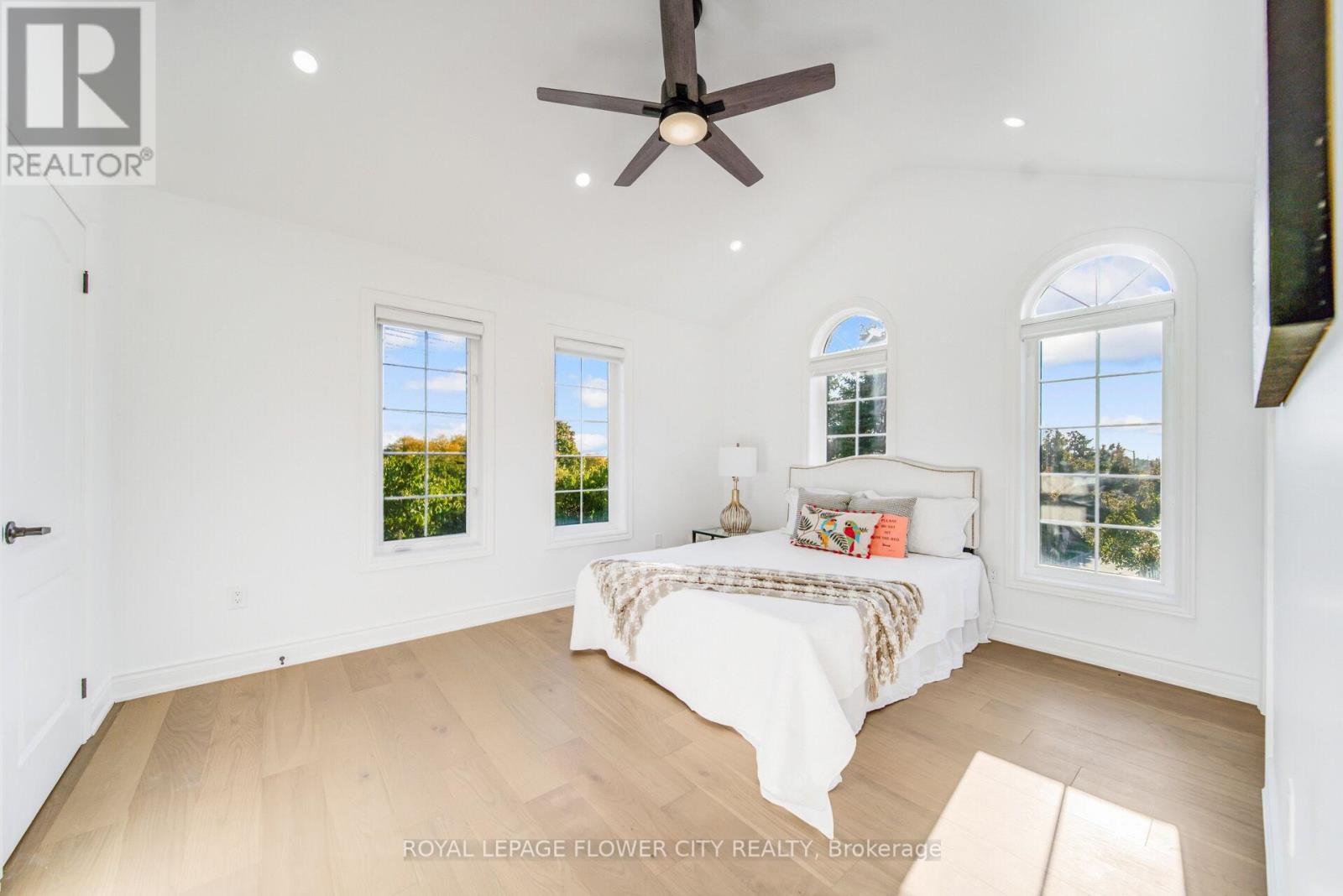 57 St Nicholas Crescent, Vaughan, Ontario  L4H 3E5 - Photo 26 - N12435674