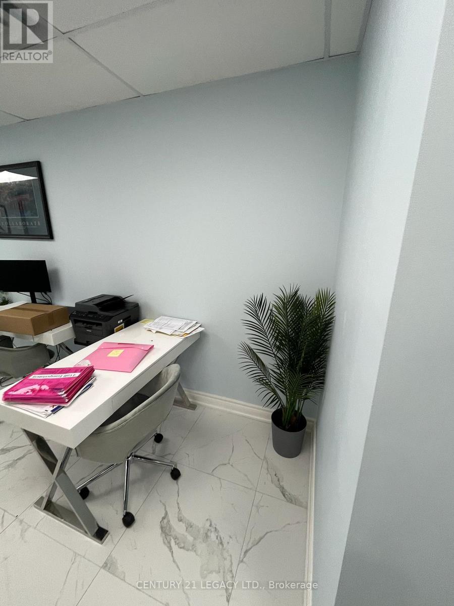 B209 - 645 Remembrance Road, Brampton, Ontario  L7A 4K8 - Photo 10 - W12794368