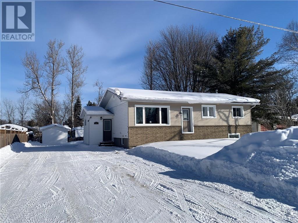 1158 Mederic, Hanmer, Ontario  P3P 1S1 - Photo 1 - 2126465