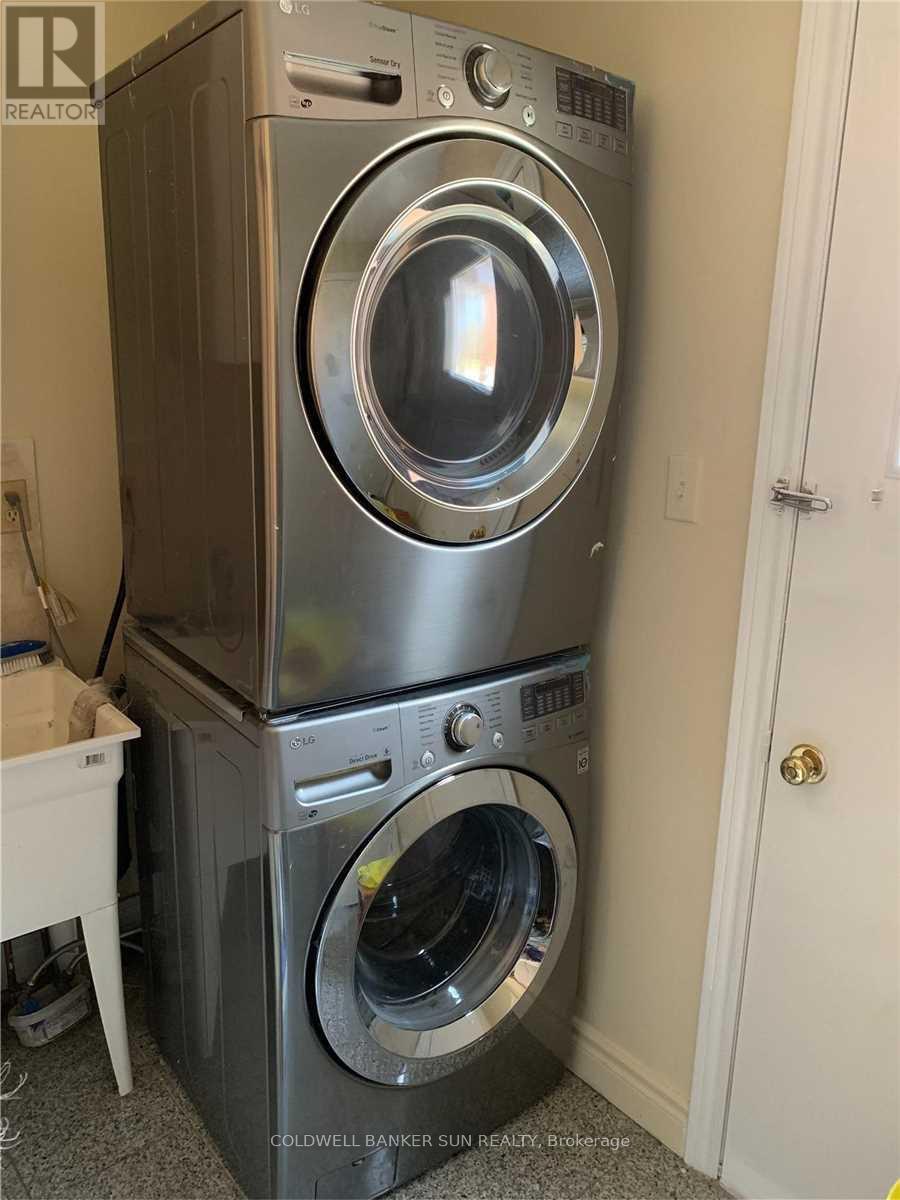 1622 Bristol Road W, Mississauga, Ontario  L5M 4B5 - Photo 21 - W12795232