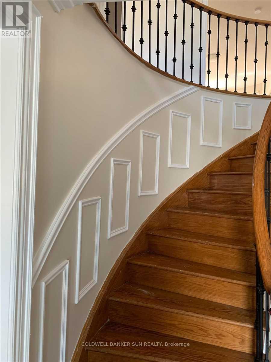 1622 Bristol Road W, Mississauga, Ontario  L5M 4B5 - Photo 6 - W12795232