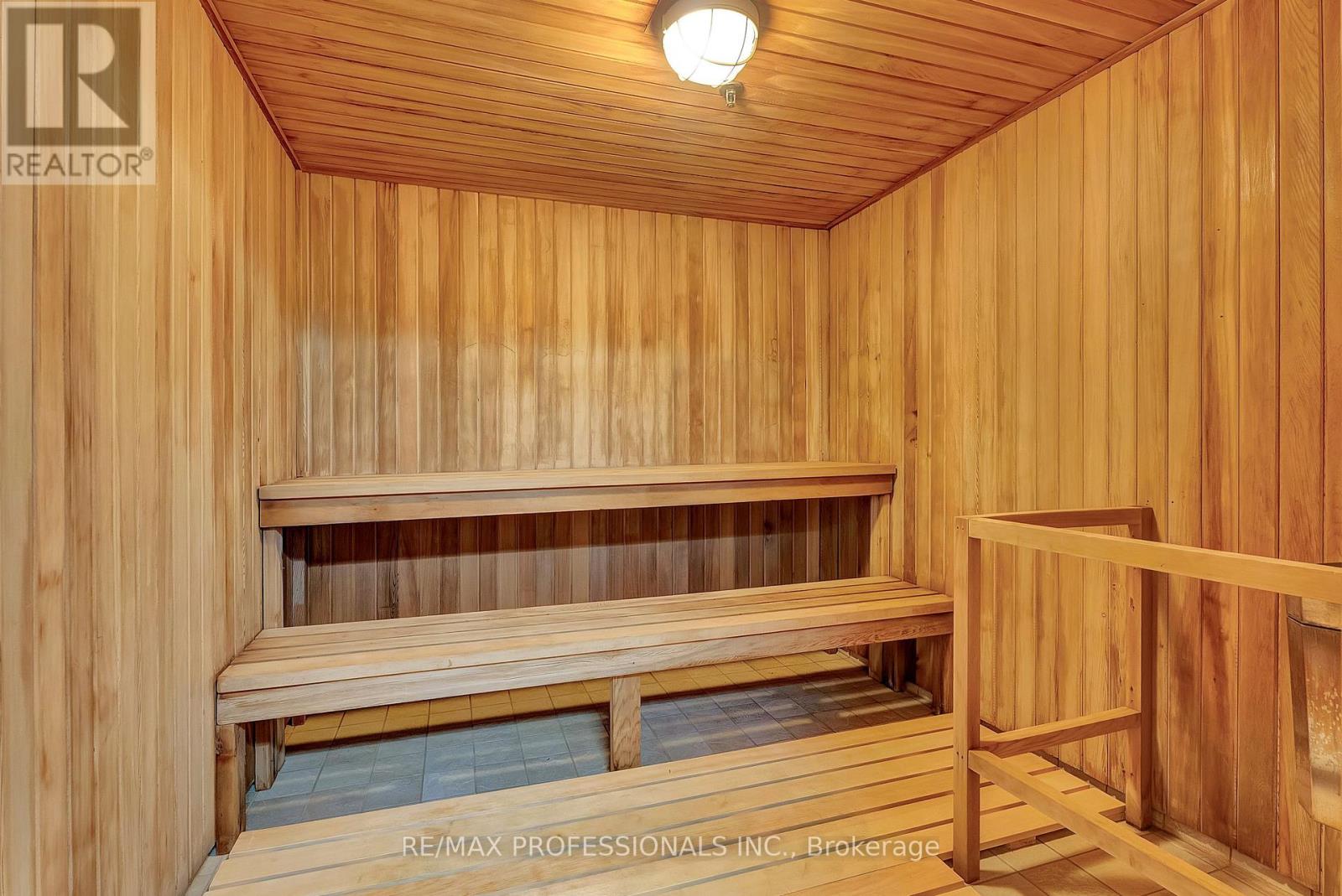 114 - 1485 Lakeshore Road E, Mississauga, Ontario  L5E 3G2 - Photo 18 - W12795256