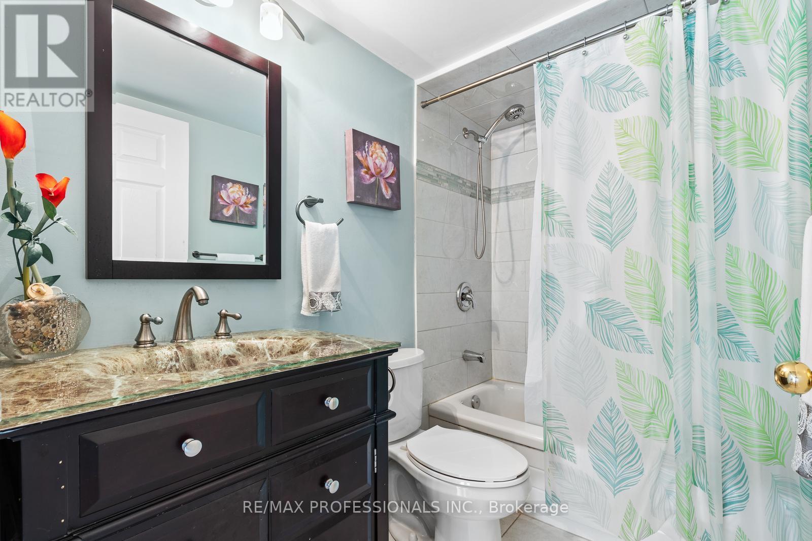 114 - 1485 Lakeshore Road E, Mississauga, Ontario  L5E 3G2 - Photo 7 - W12795256